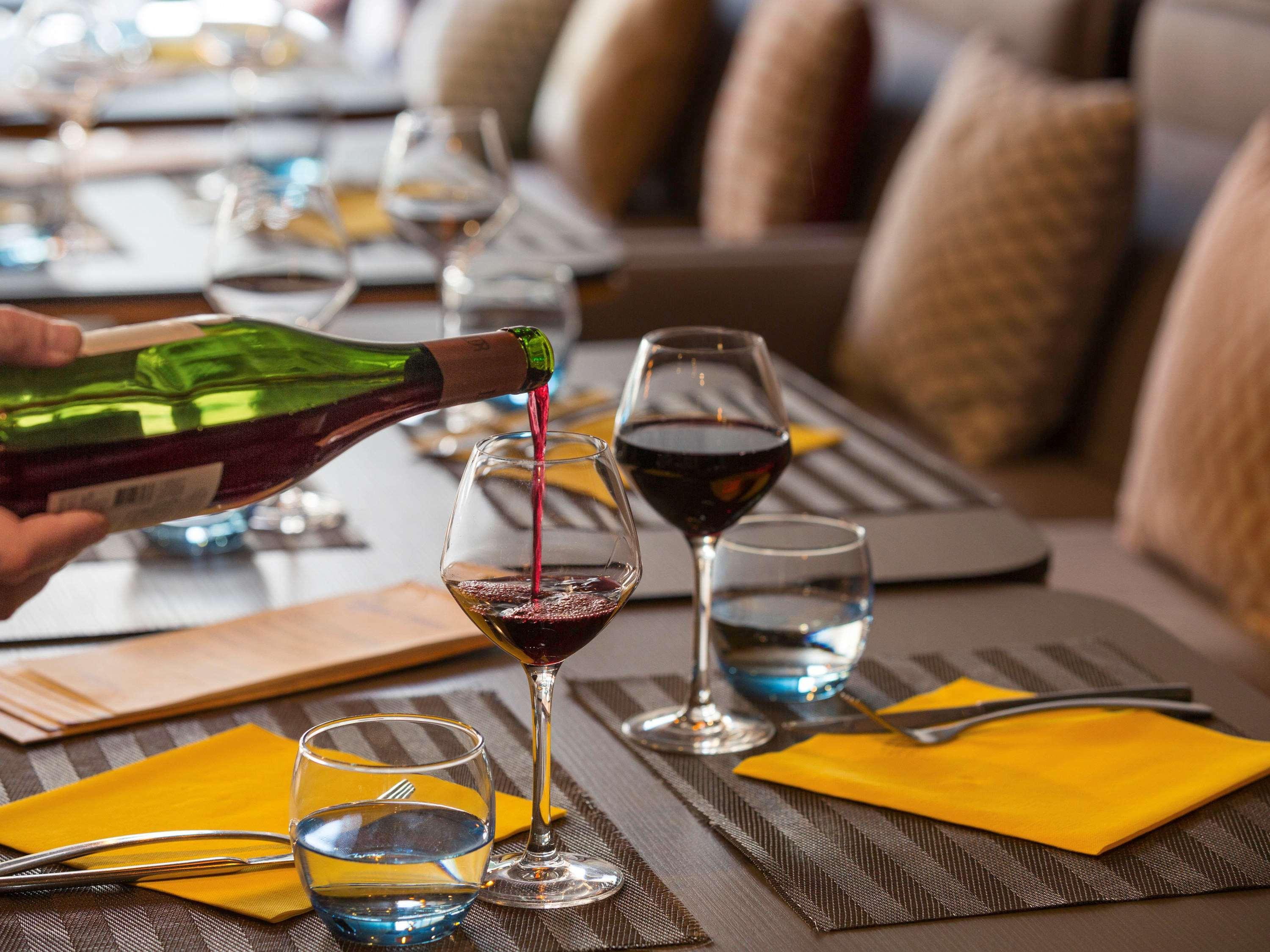 Mercure Paris Sud Les Ulis-Courtaboeuf Luaran gambar